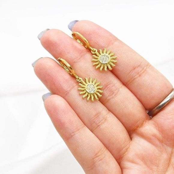 Gold Sun Hoops - Picture 4 of 4